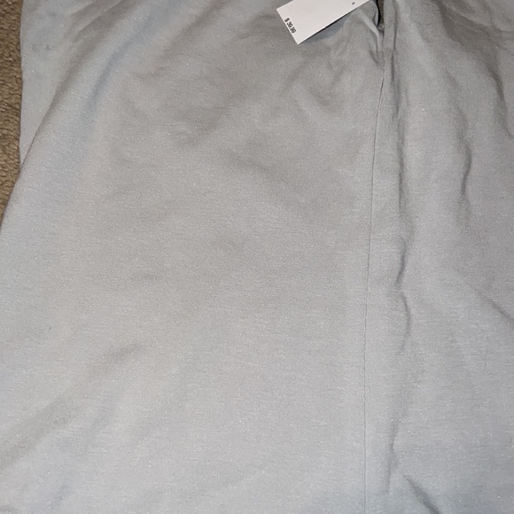 NWT Banana Republic Factory Crossed Knit Neck Top. Size M. - Picture 3 of 6